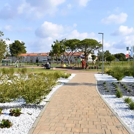Klimatisierte In Zambratija Mit Gepflegtem Garten Umag